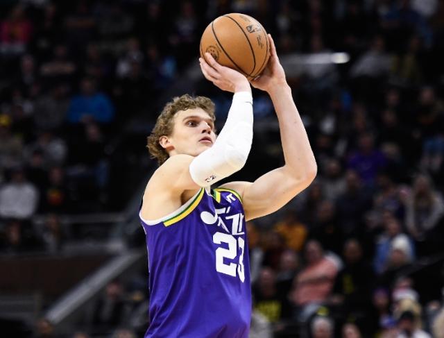 pg电子娱乐平台-安吉疯狂报价吓傻勇士 库里联手马卡终是黄粱一梦