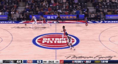 PG模拟器官网-【夜读】武汉三镇登顶中超，又创中国足球一大神话