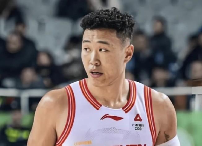 贺希宁:之前过生日总是输球,今天大家的努力和拼搏让我感动