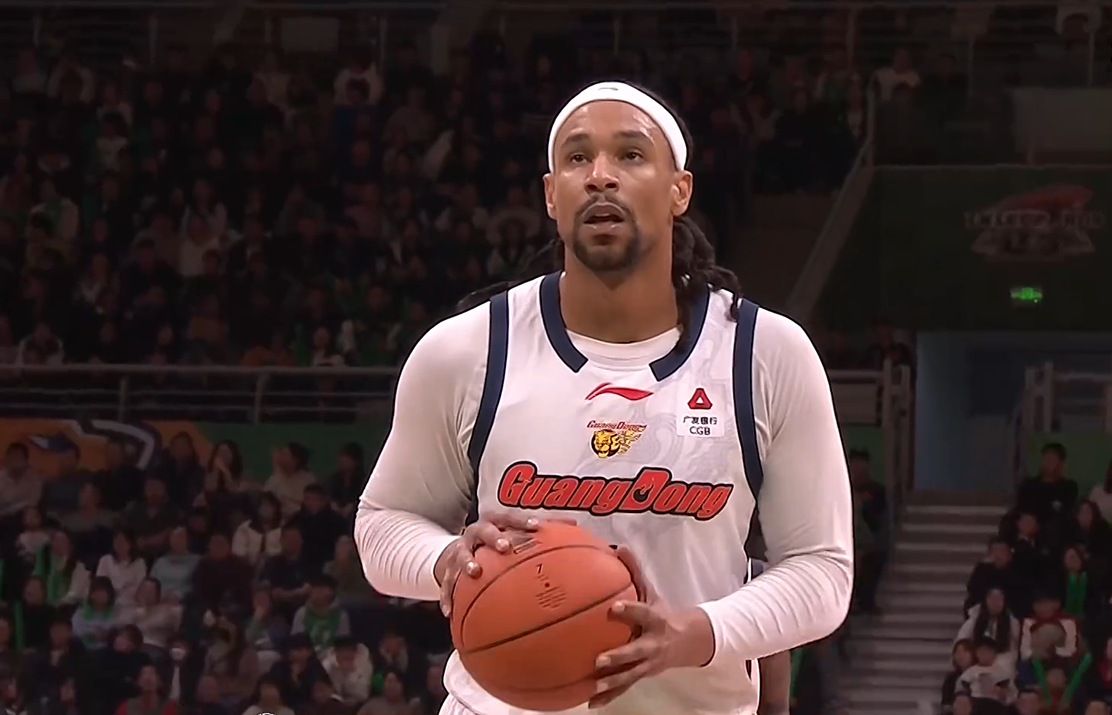 广东队抛弃之人，成为辽宁大腿！球迷：杜锋会后悔吗？