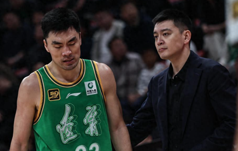 PG模拟器官网-CBA3消息：广东队被18分逆转，杜峰揪出3人，郭士强看好冲冠3黑马