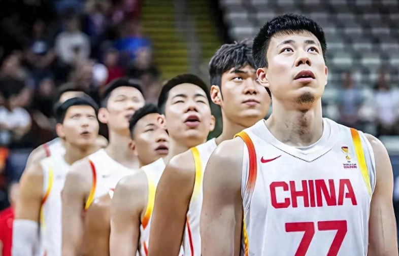 PG模拟器官网-CBA3消息：广东队被18分逆转，杜峰揪出3人，郭士强看好冲冠3黑马