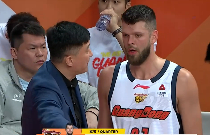 pg电子娱乐平台-告别广东队，萨姆纳感慨万千！|CBA|季后赛|杜锋|cba季后赛|广东男篮_新浪体育_新浪新闻